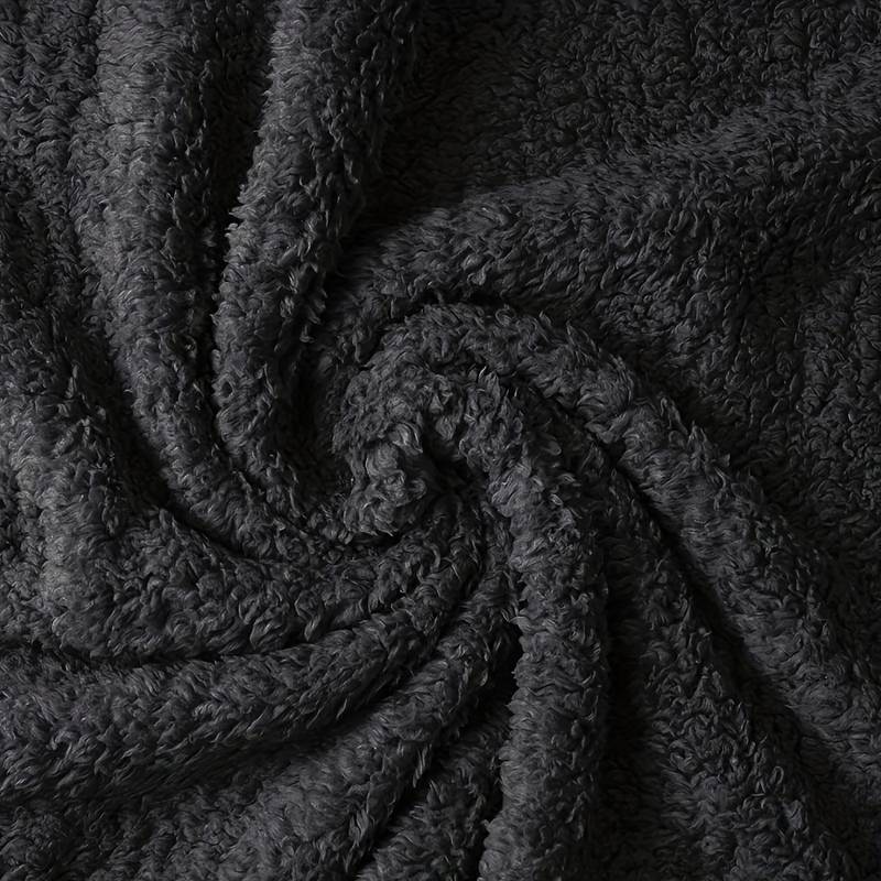 SnuggleNest | Flauschige Haustierdecke aus Fleece