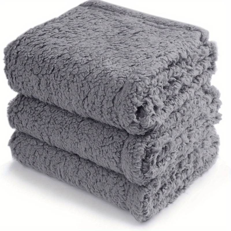 SnuggleNest | Flauschige Haustierdecke aus Fleece