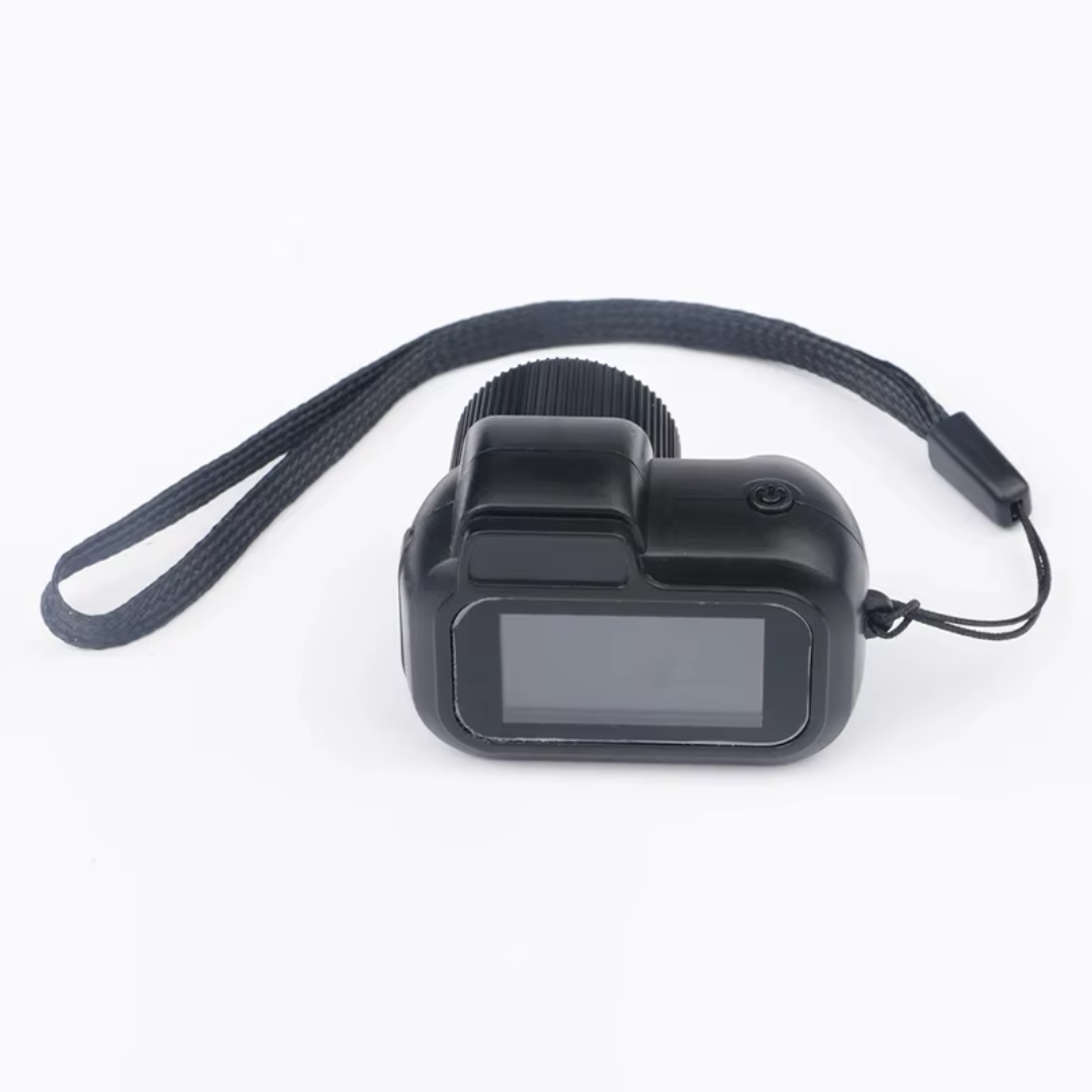 Pixelio | Ultrakompakte Retro-Digitalkamera mit HD-Aufnahmefunktion