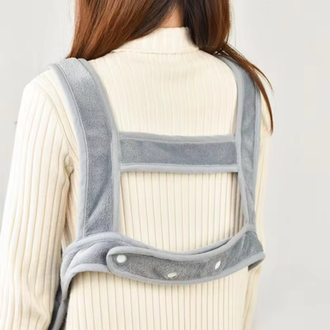 SnugCarry | Flauschige Katzen-Trageschürze mit Tasche