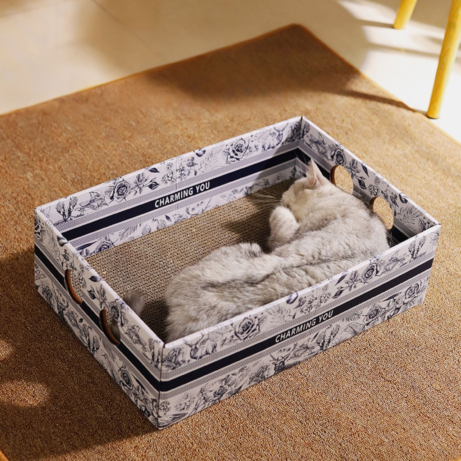 Felix | Kratzbox für Katzen mit langlebiger Kratzfläche