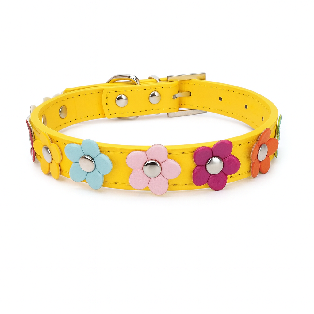 Florina | Verstellbares Blumen-Halsband für Hunde & Katzen in Lederoptik