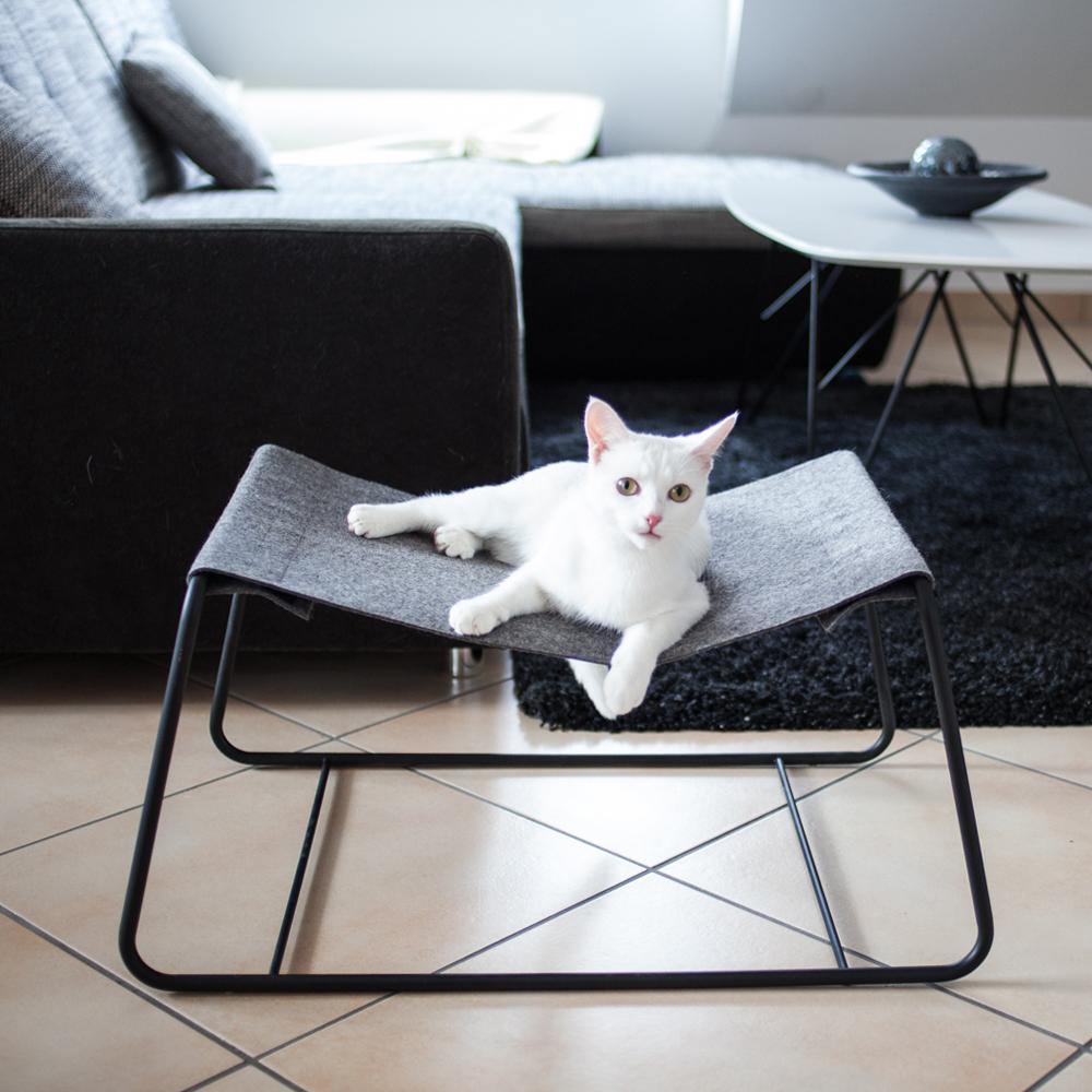 Lioro | Minimalistische Katzenhängematte mit stabilem Metallrahmen