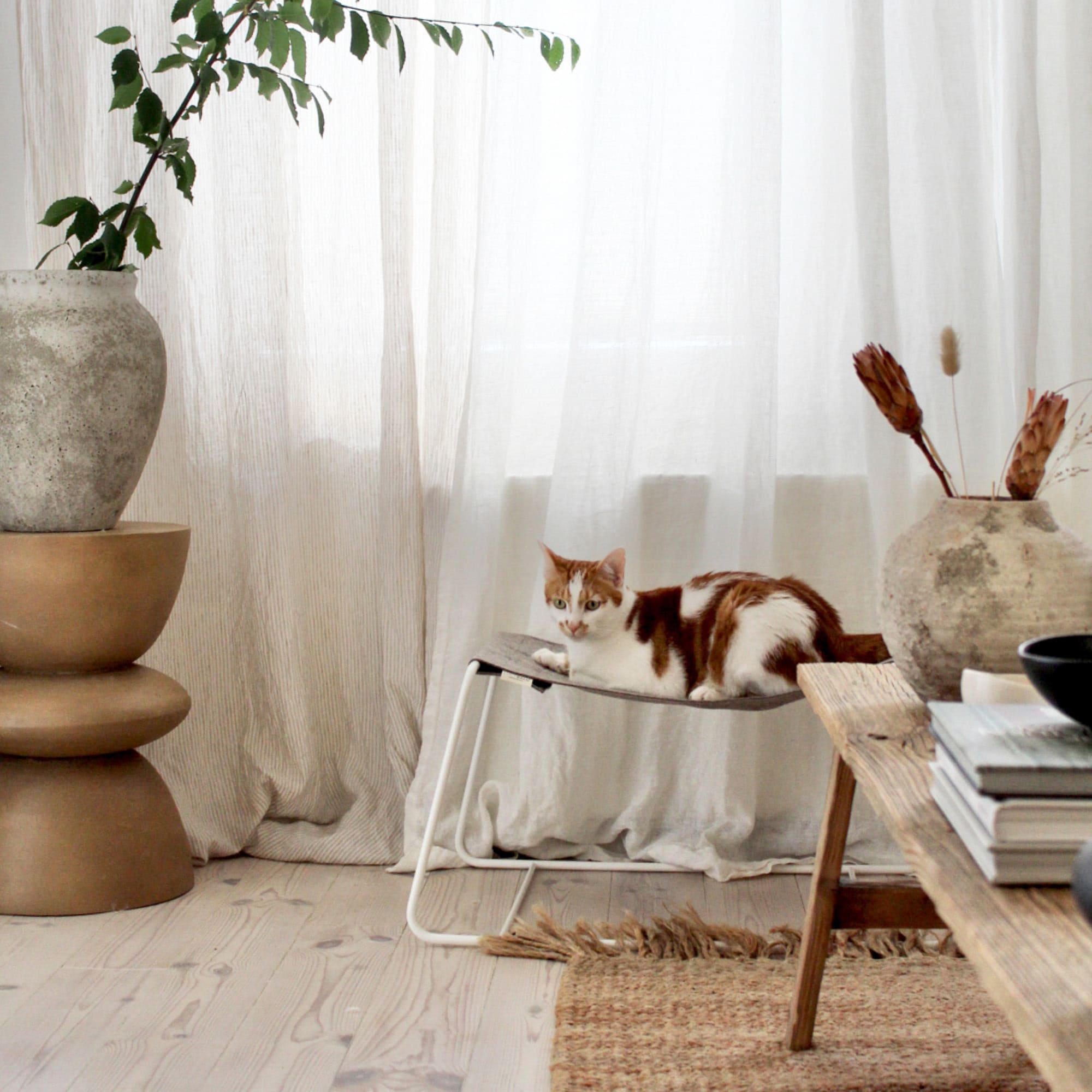 Lioro | Minimalistische Katzenhängematte mit stabilem Metallrahmen