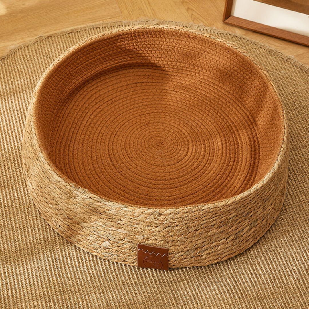 MauLuna | Handgewebtes Kratz- und Kuschelbett aus Natur-Rattan für Katzen